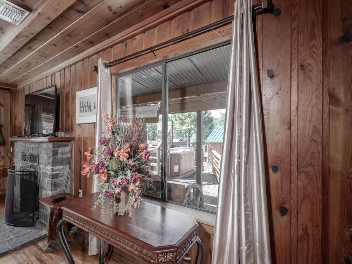 Alpine Cabin, 3 Bedrooms, Deck, Sleeps 8 Ruidoso Exterior foto